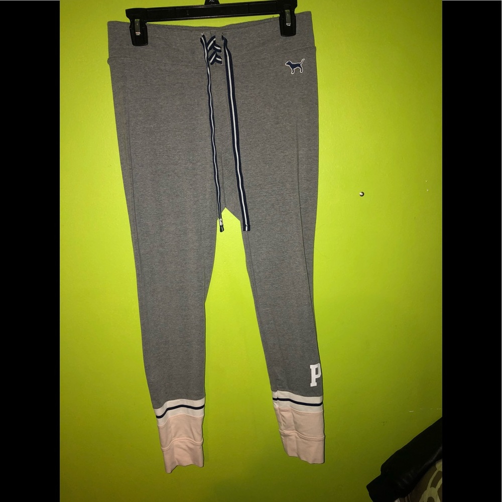 PINK Leggings